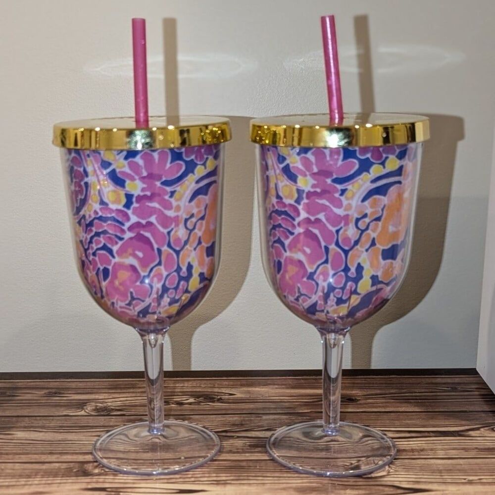 Lilly Pulitzer set of two plastic wine glasses with lid and straw